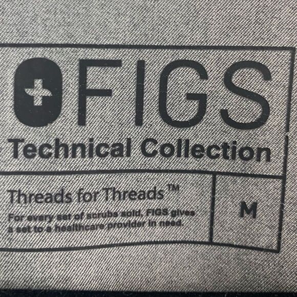 FIGS Leon Three-Pocket Graphite Gray Scrub Top M EUC - Picture 7 of 10